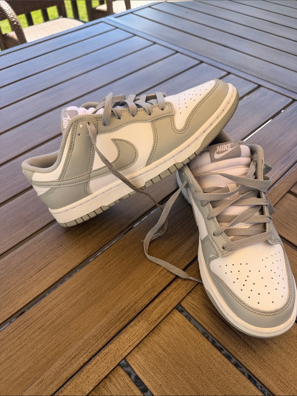 Nuke men’s dunks size 7.5. Light gray and white. Worn twice!!